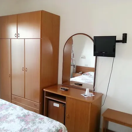Szálloda Vecchia Rimini 3*